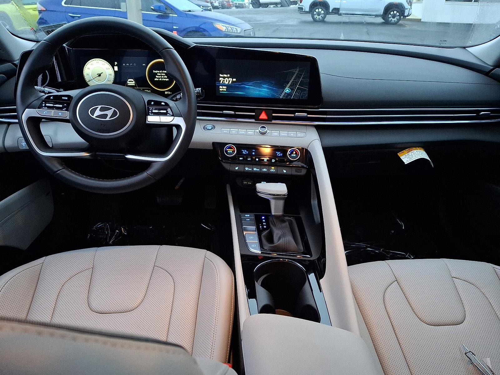 Used 2025 Hyundai Elantra Limited image 15