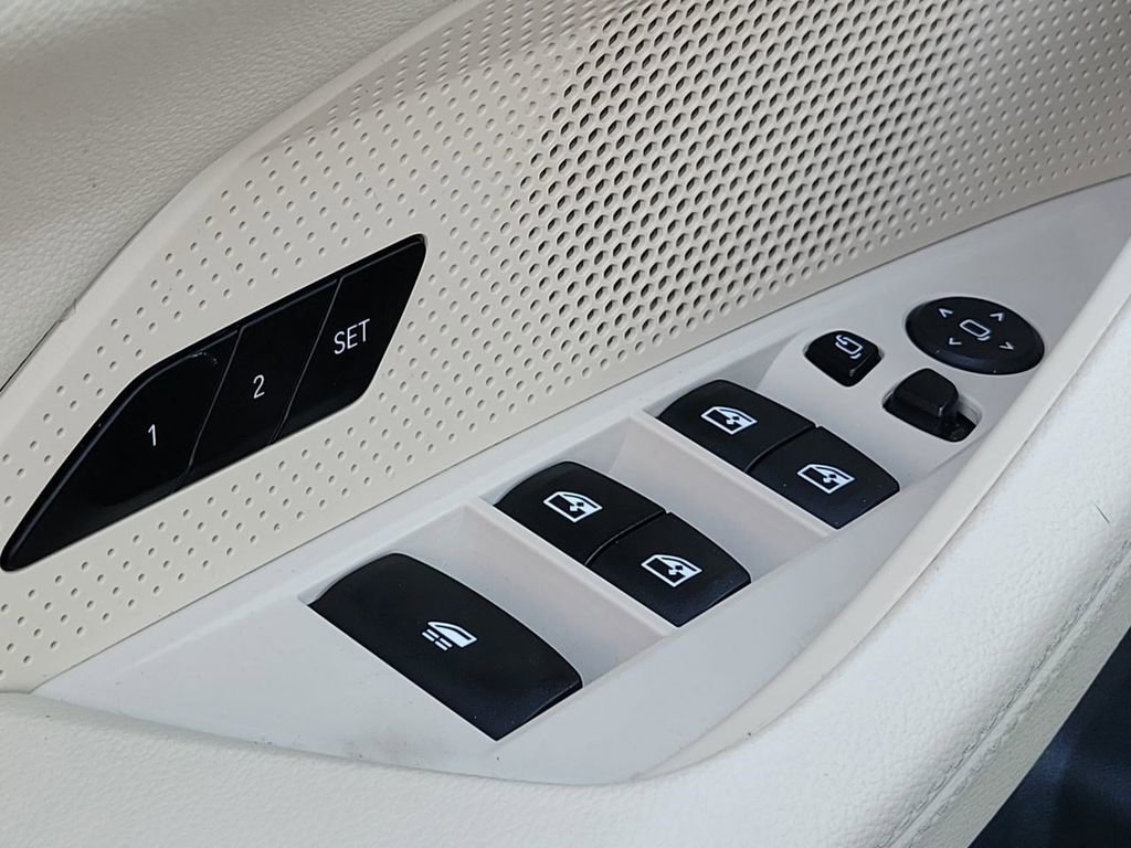 Used 2021 BMW 430i Convertible w/ Convenience Package (ZC2) image 33