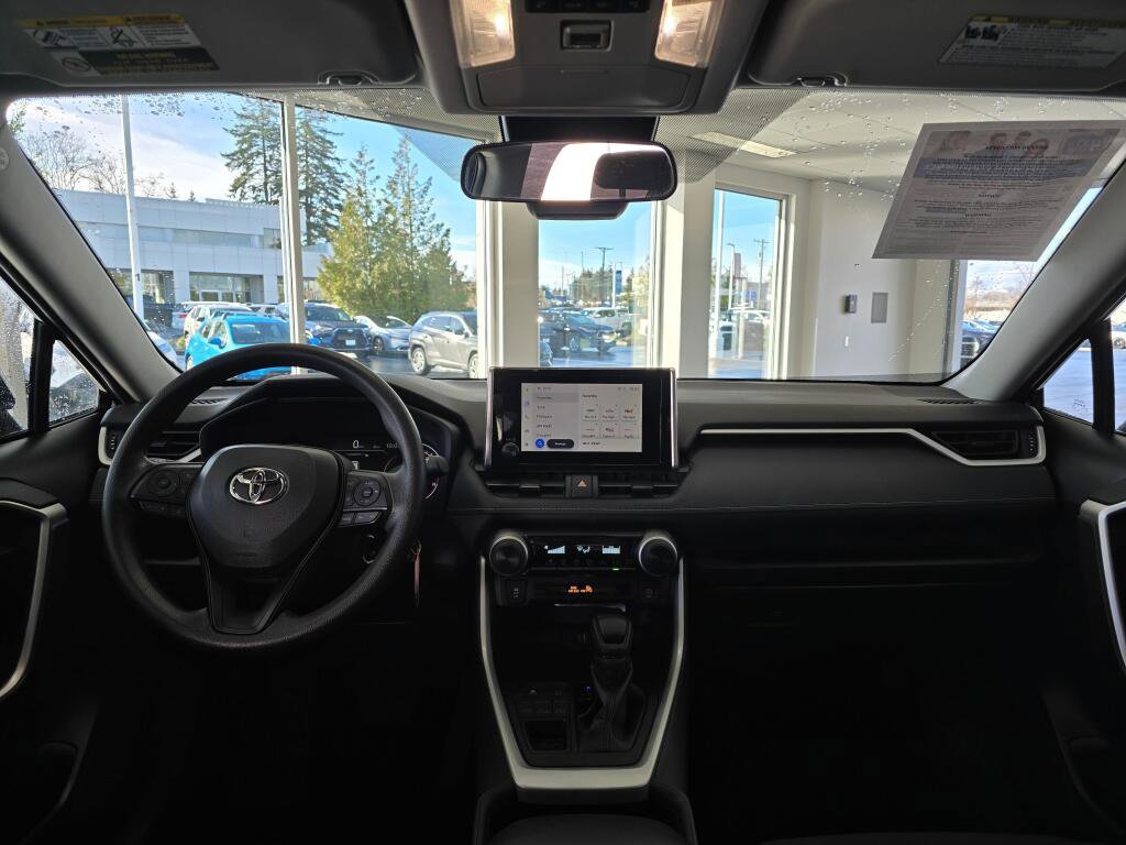 Used 2025 Toyota RAV4 LE image 25