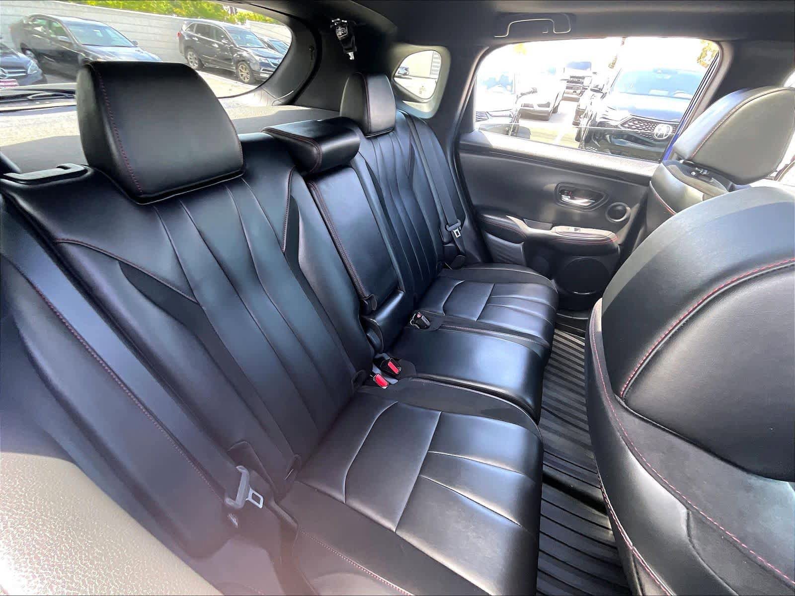 Used 2025 Acura ADX A-Spec FWD image 28