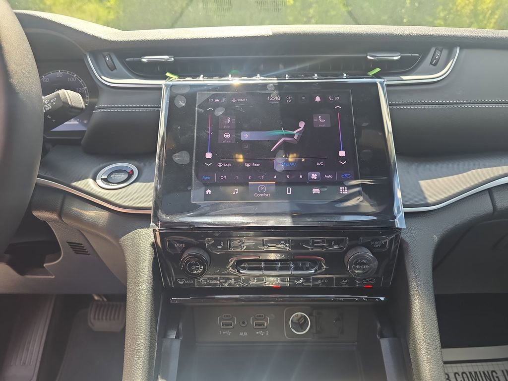 New 2025 Jeep Grand Cherokee Laredo X w/ Luxury Tech Group I image 19