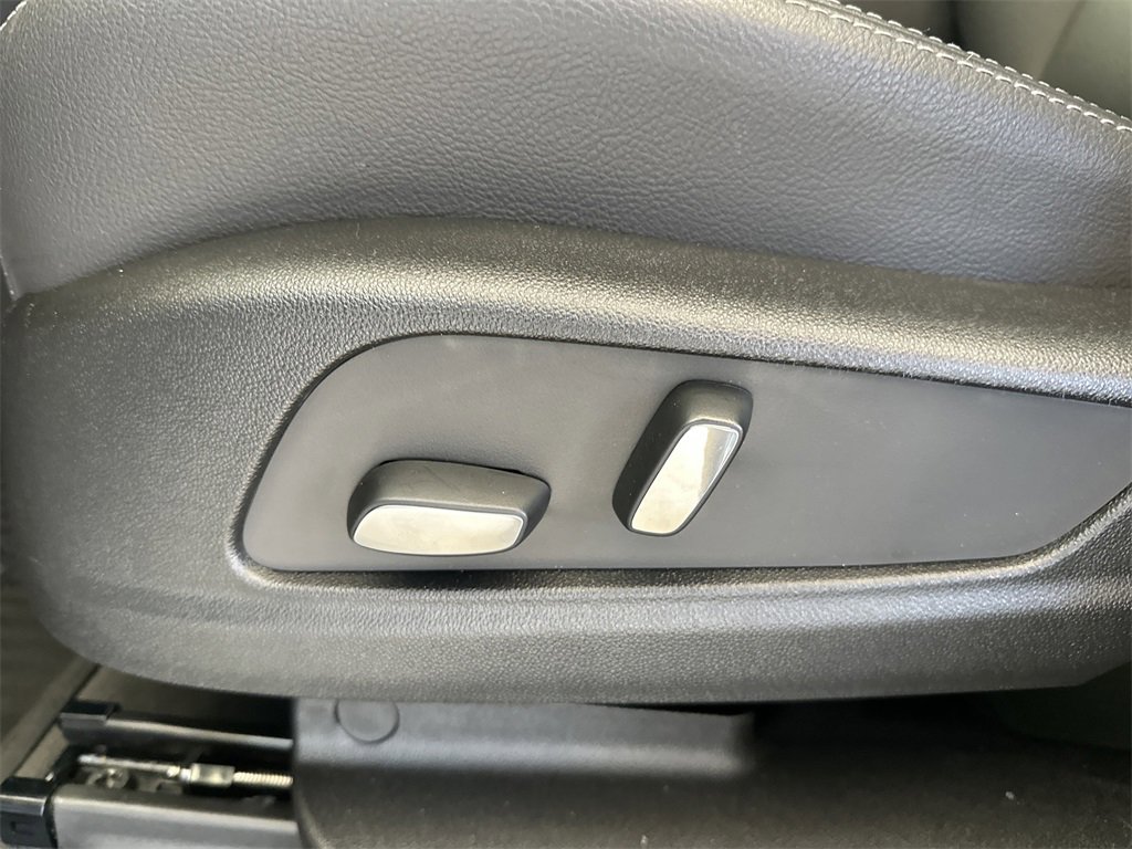 New 2025 Cadillac XT5 Luxury w/ LPO, Floor Liner Package image 12