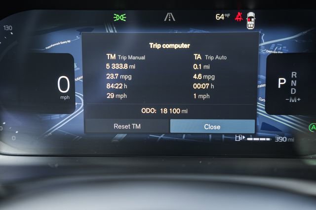 Used 2025 Volvo XC90 B6 Plus image 43