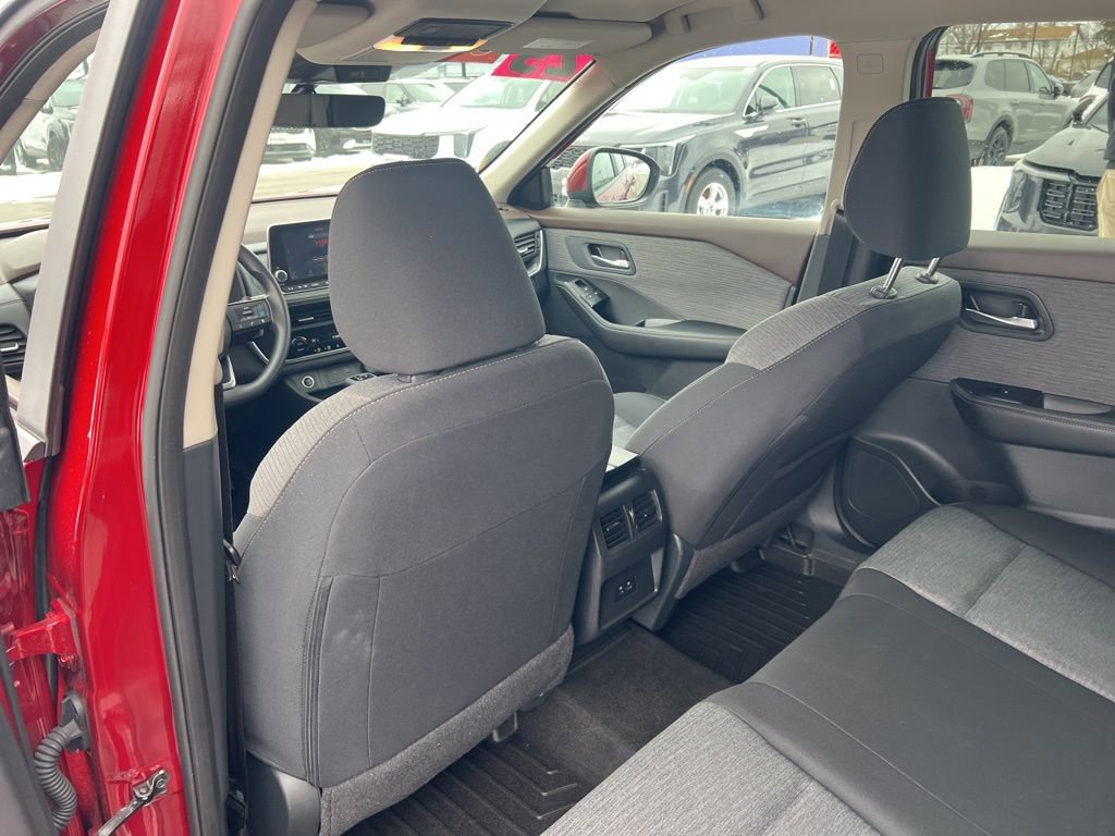 Certified 2023 Nissan Rogue SV AWD/4WD image 10