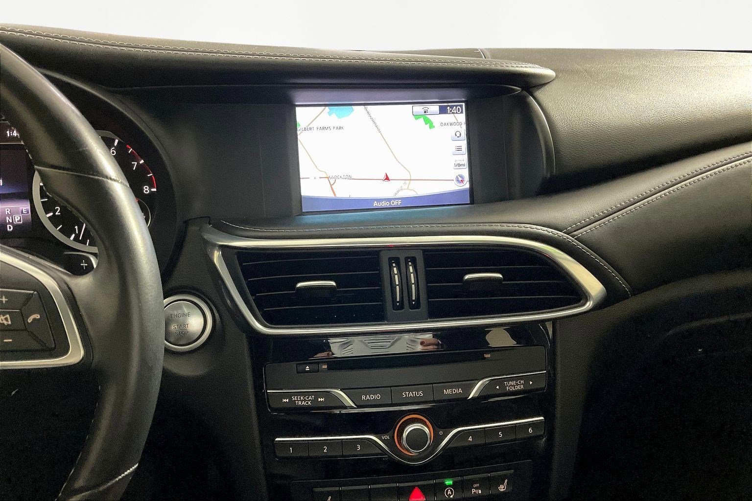 Used 2019 INFINITI QX30 image 9