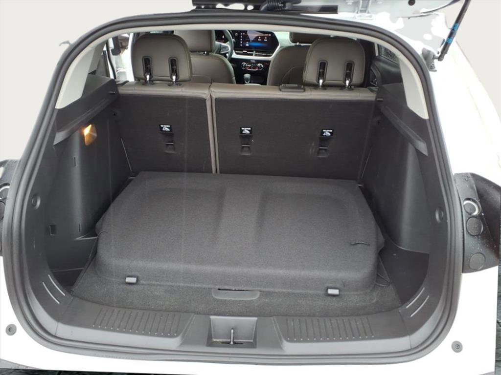 Used 2024 Chevrolet Trax ACTIV image 14