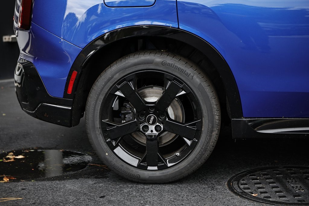 New 2026 MINI Cooper Countryman S w/ Comfort Package Max image 6