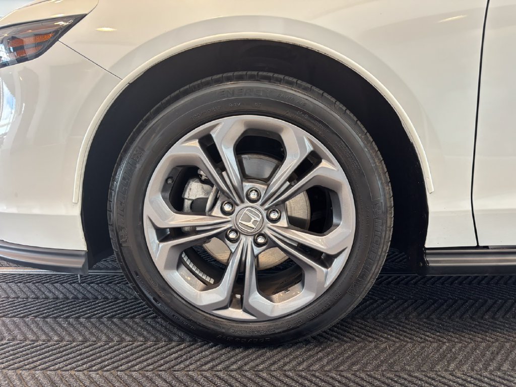 Used 2023 Honda Accord EX image 11