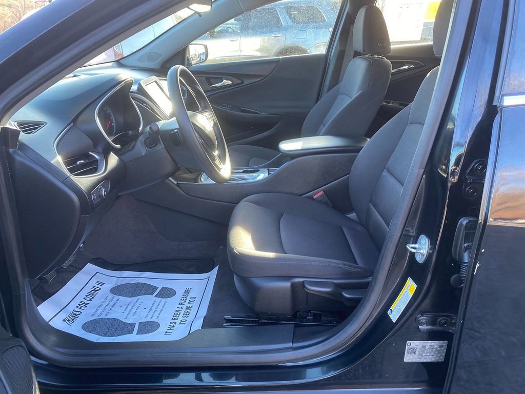 Used 2018 Chevrolet Malibu LS image 12