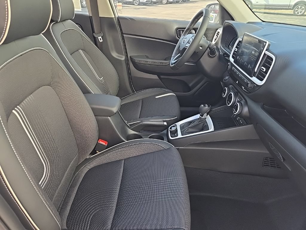 New 2026 Hyundai Venue SEL FWD image 22