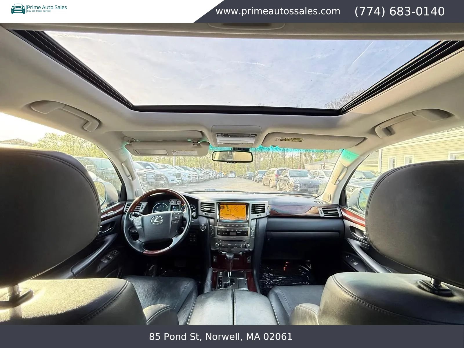 Used 2011 Lexus LX 570 4WD w/ Luxury Pkg image 17