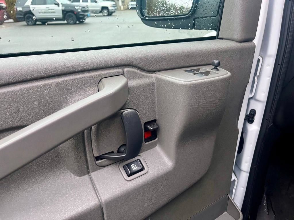 Used 2023 Chevrolet Express 2500 w/ Driver Convenience Package RWD image 13