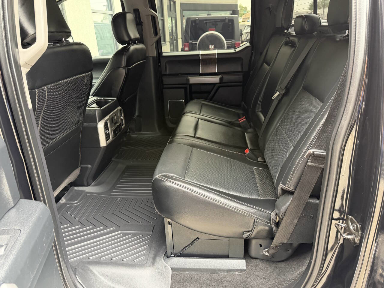 Used 2019 Ford F250 Lariat w/ Lariat Ultimate Package AWD/4WD image 15