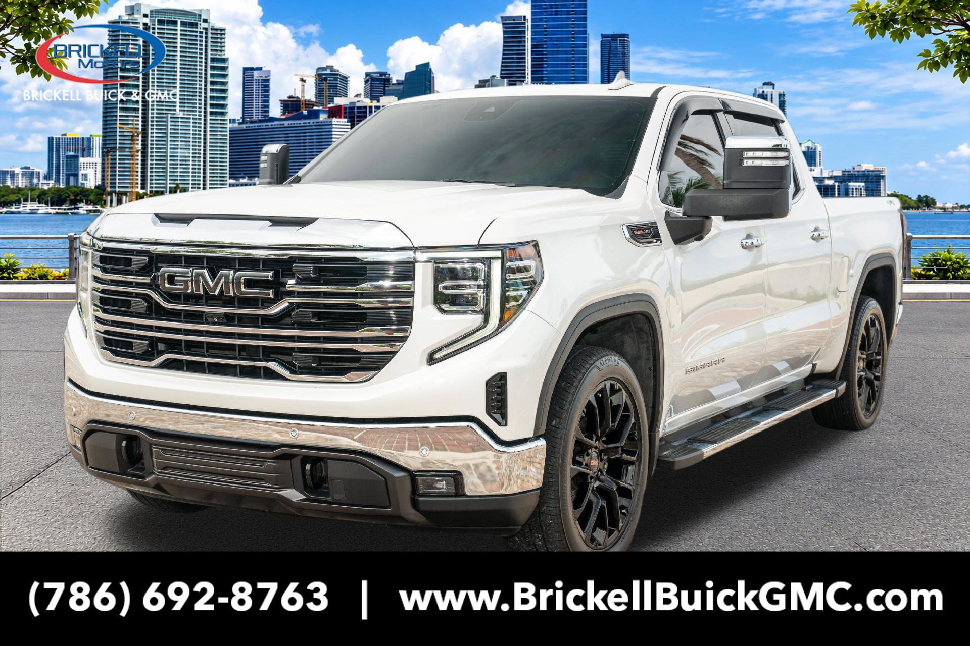 Used 2025 GMC Sierra 1500 SLT w/ SLT Premium Plus Package AWD/4WD image 2