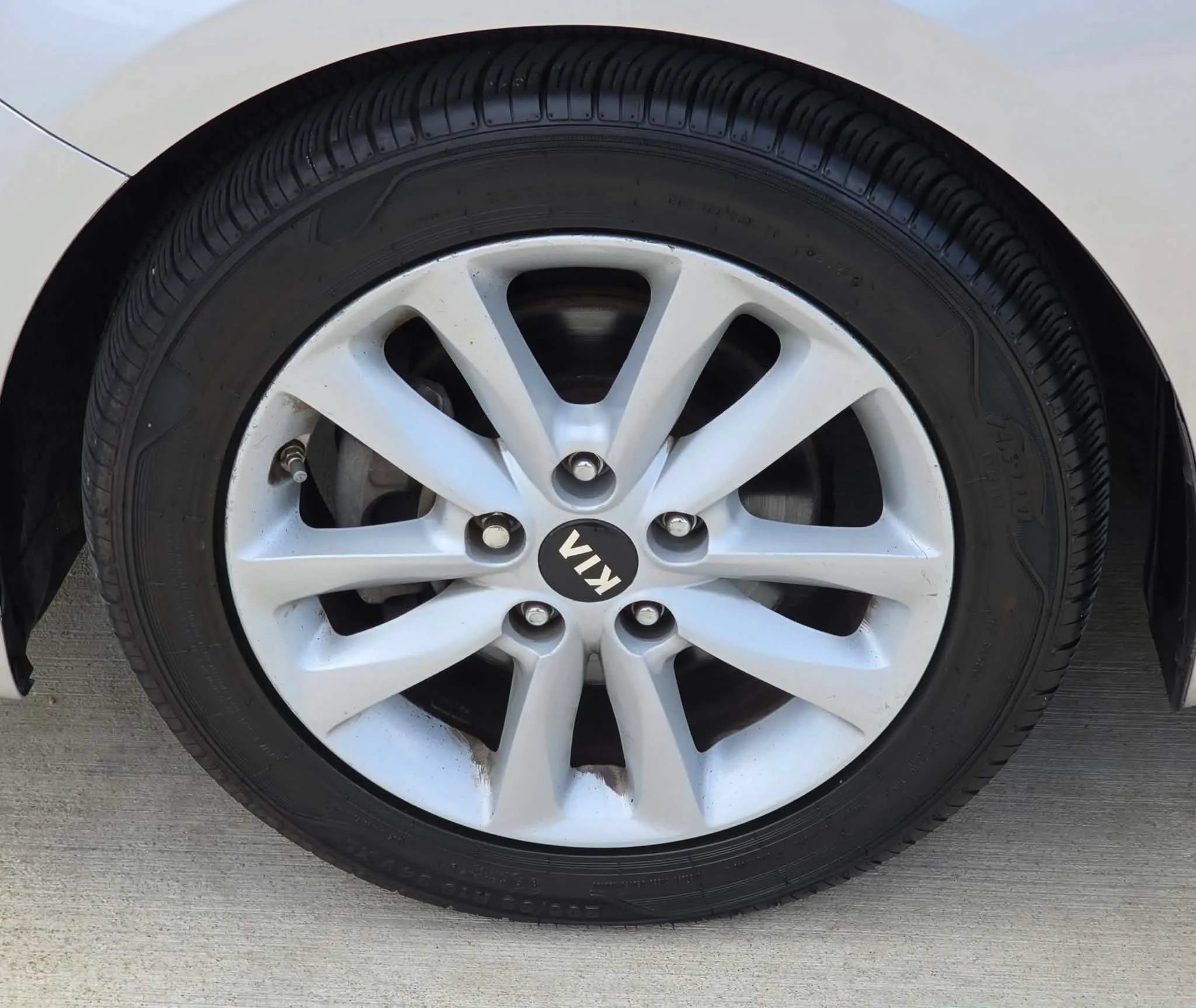 Used 2017 Kia Forte LX w/ LX Popular Package FWD image 27