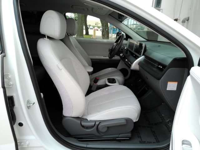 Used 2022 Hyundai Ioniq 5 SEL w/ Cargo Package RWD image 19