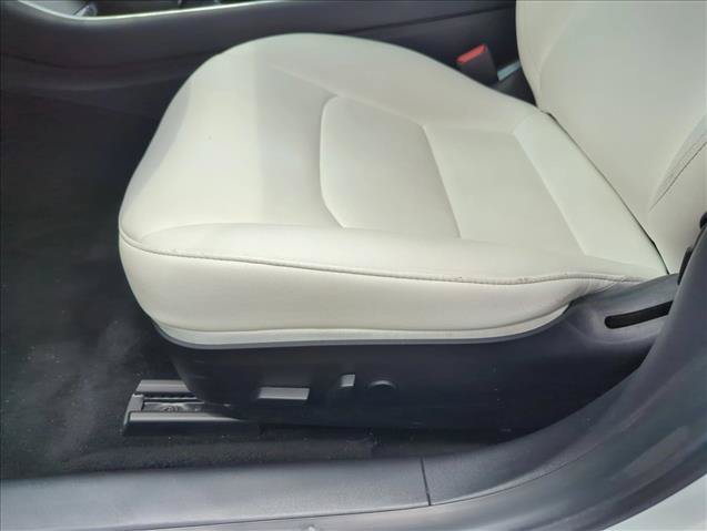 Used 2019 Tesla Model 3 Standard Range Plus RWD image 16