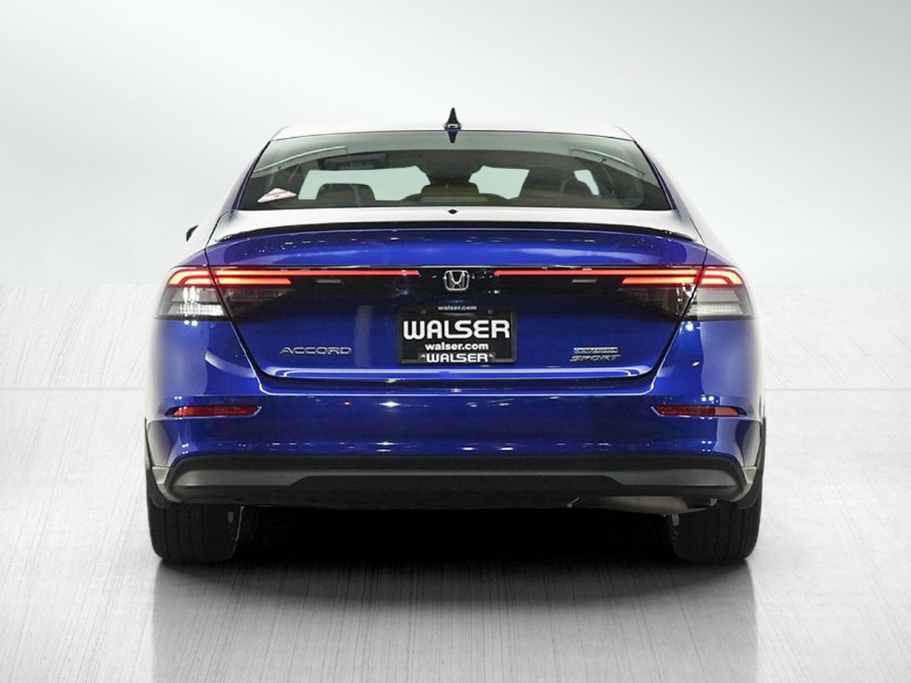 Used 2023 Honda Accord Sport image 4