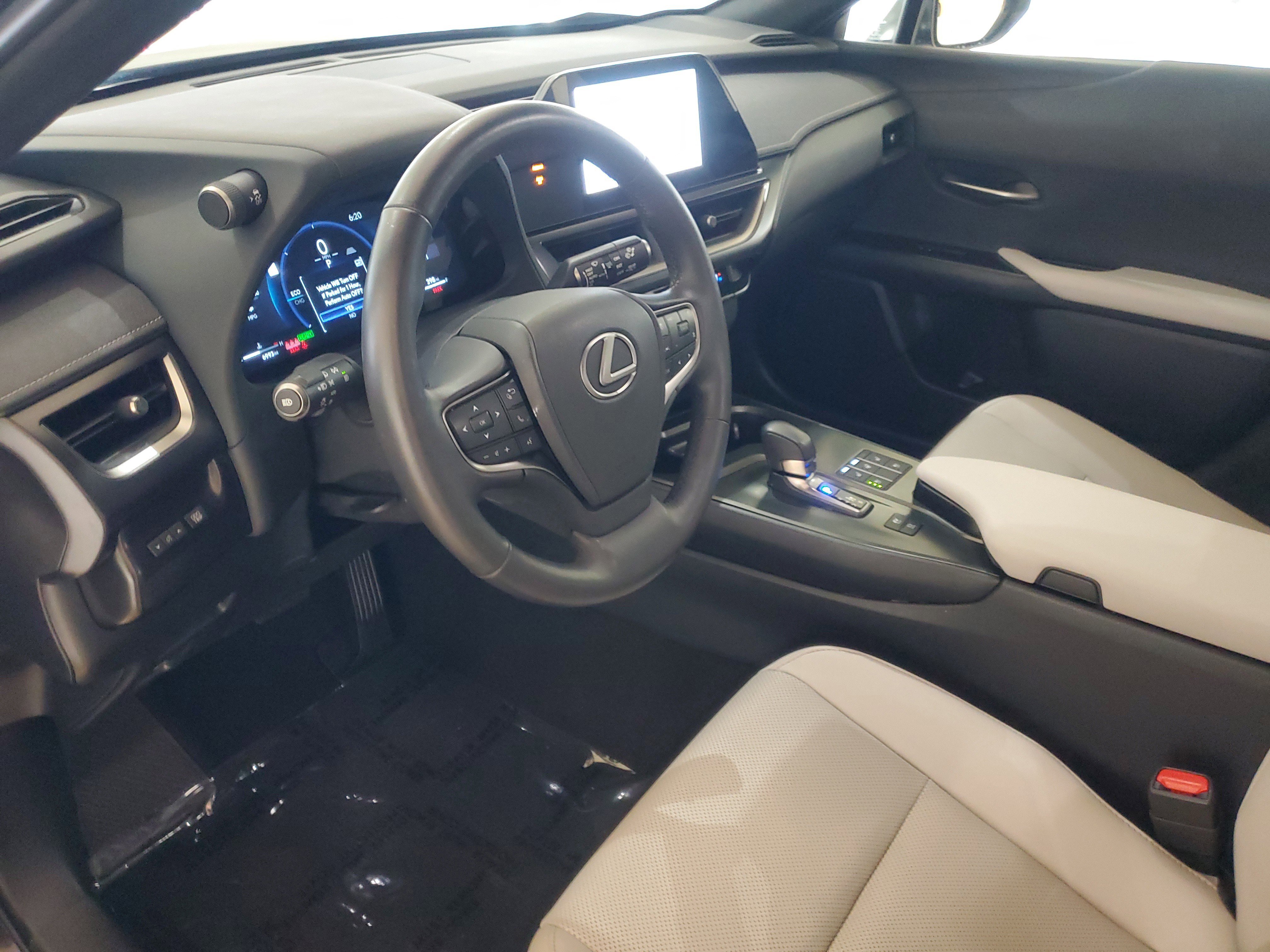 Used 2025 Lexus UX 300h FWD w/ Accessory Package (Z1) image 21