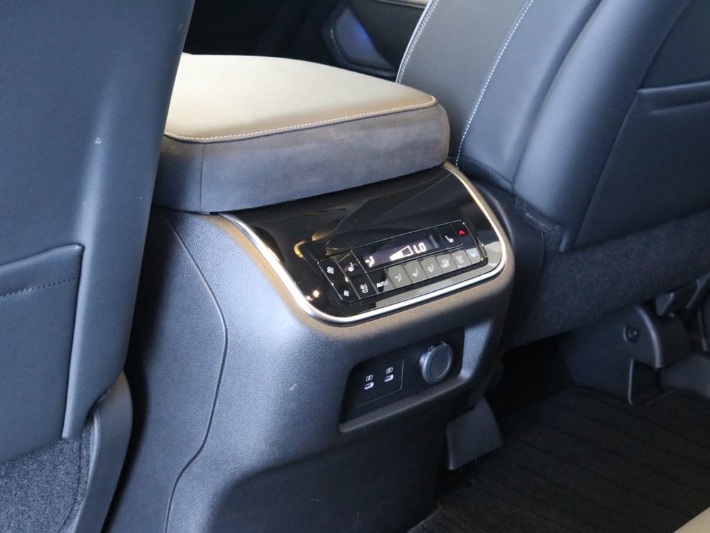 Certified 2025 INFINITI QX80 Sensory w/ Premium Cargo Package AWD/4WD image 34