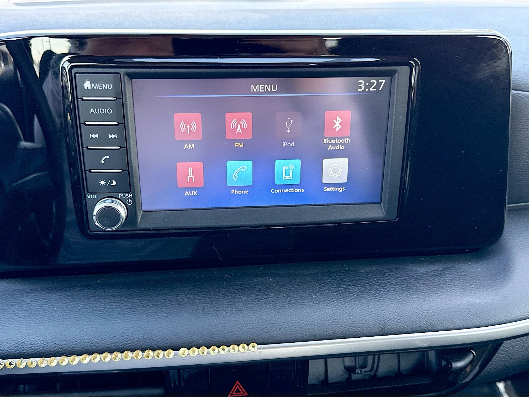 Used 2025 Nissan Kicks S image 27