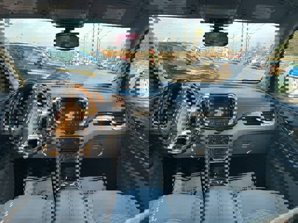 Used 2018 GMC Terrain SLE video 2