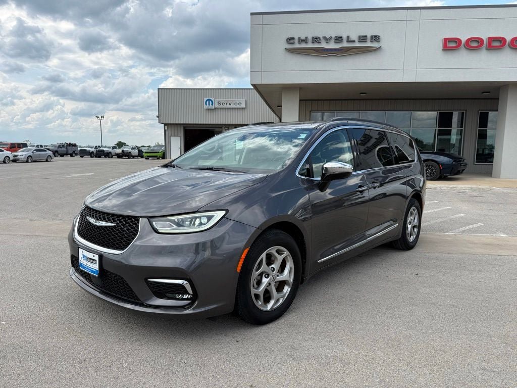 Used 2023 Chrysler Pacifica Limited