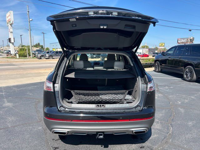 Used 2019 Lincoln Nautilus Select FWD image 8
