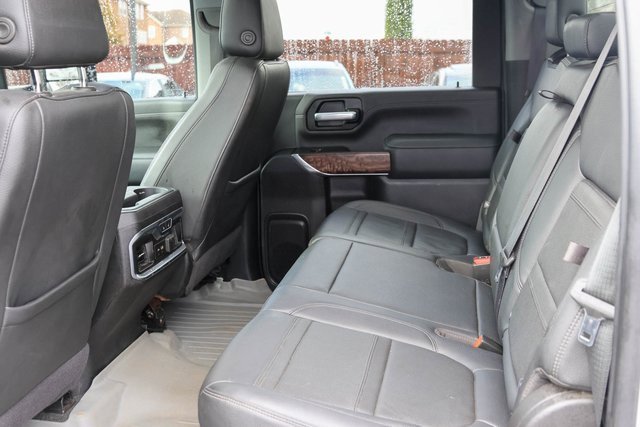 Used 2020 GMC Sierra 3500 Denali w/ Denali Ultimate Package image 17