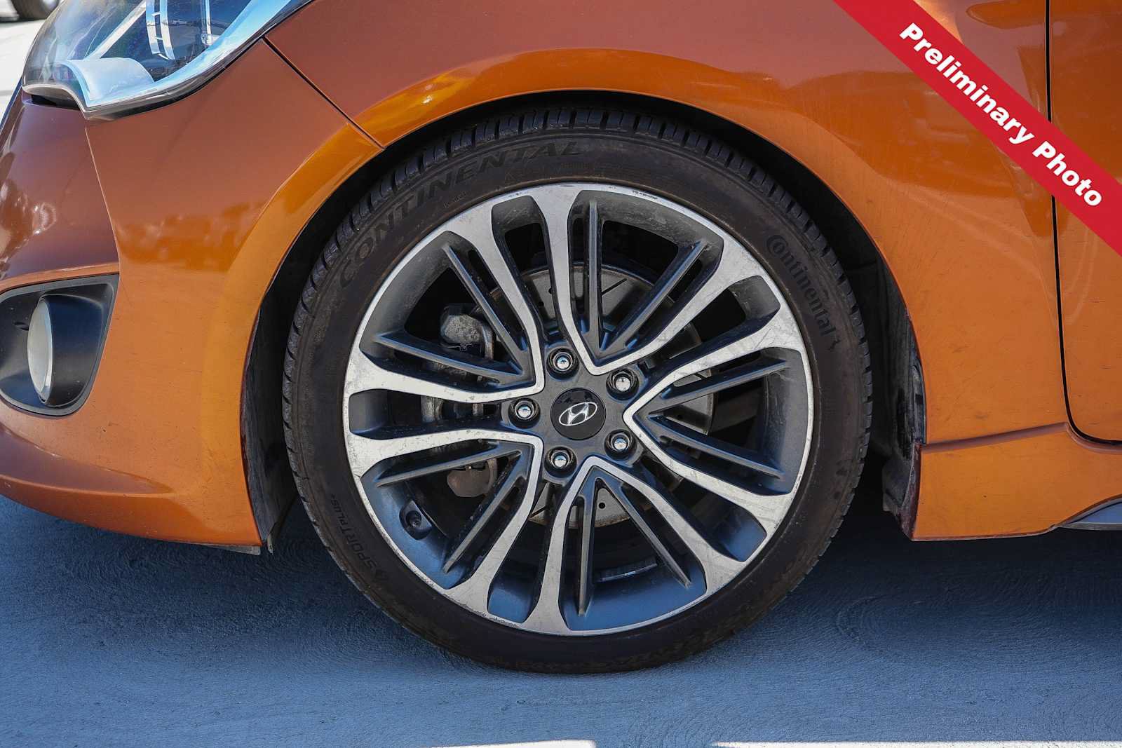 Used 2016 Hyundai Veloster Turbo w/ Option Group 04 FWD image 12
