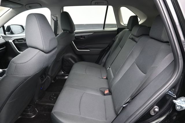 Used 2025 Toyota RAV4 LE AWD/4WD image 14