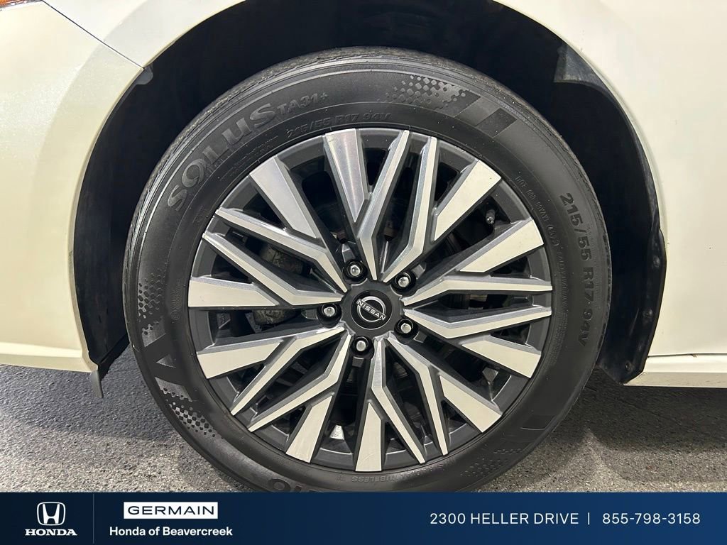 Used 2024 Nissan Altima 2.5 SV AWD/4WD image 25