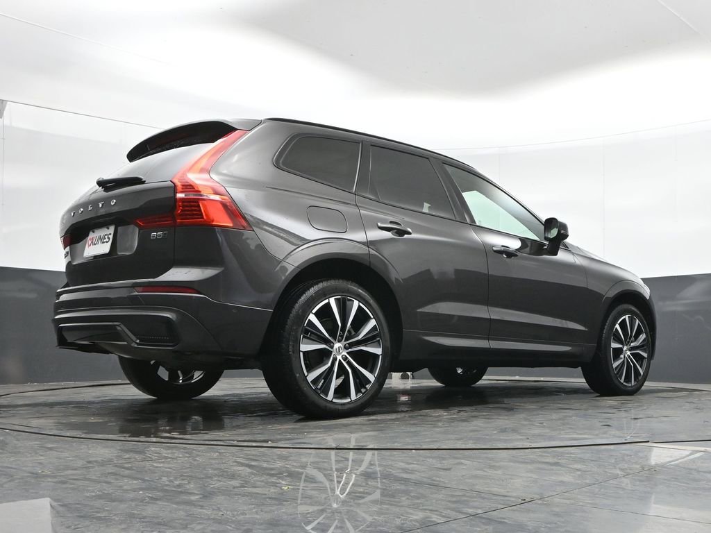 Certified 2023 Volvo XC60 B5 Plus w/ Climate Package AWD/4WD image 29