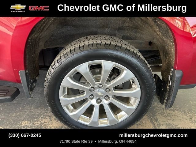 Used 2019 Chevrolet Silverado 1500 High Country w/ Technology Package AWD/4WD image 8
