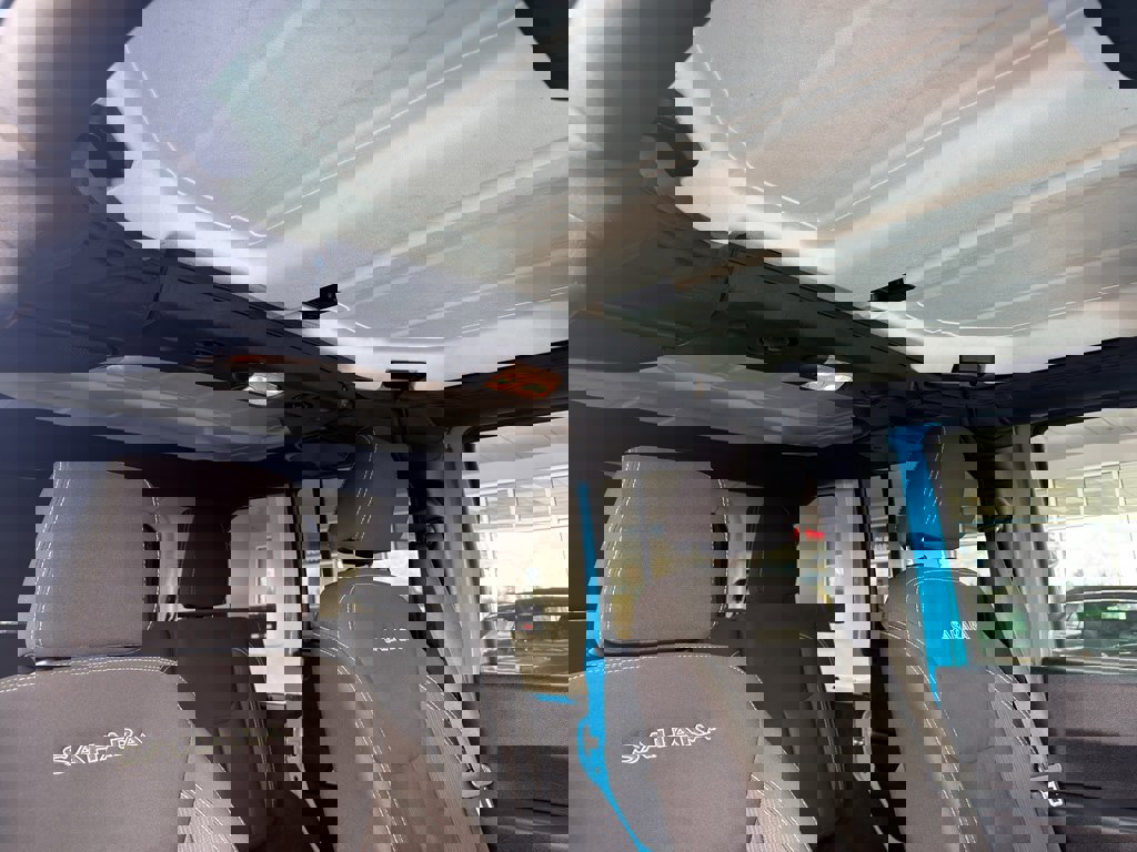 Used 2018 Jeep Wrangler Unlimited Sahara image 11