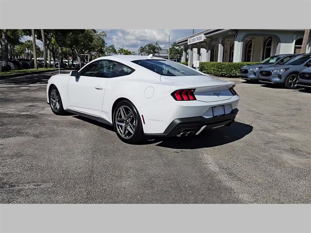 Used 2025 Ford Mustang Coupe image 26