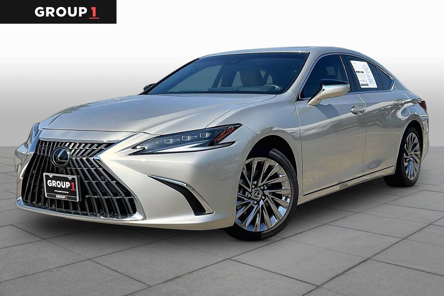 Certified 2024 Lexus ES 300h Ultra Luxury w/ Accessory Package (Z2)
