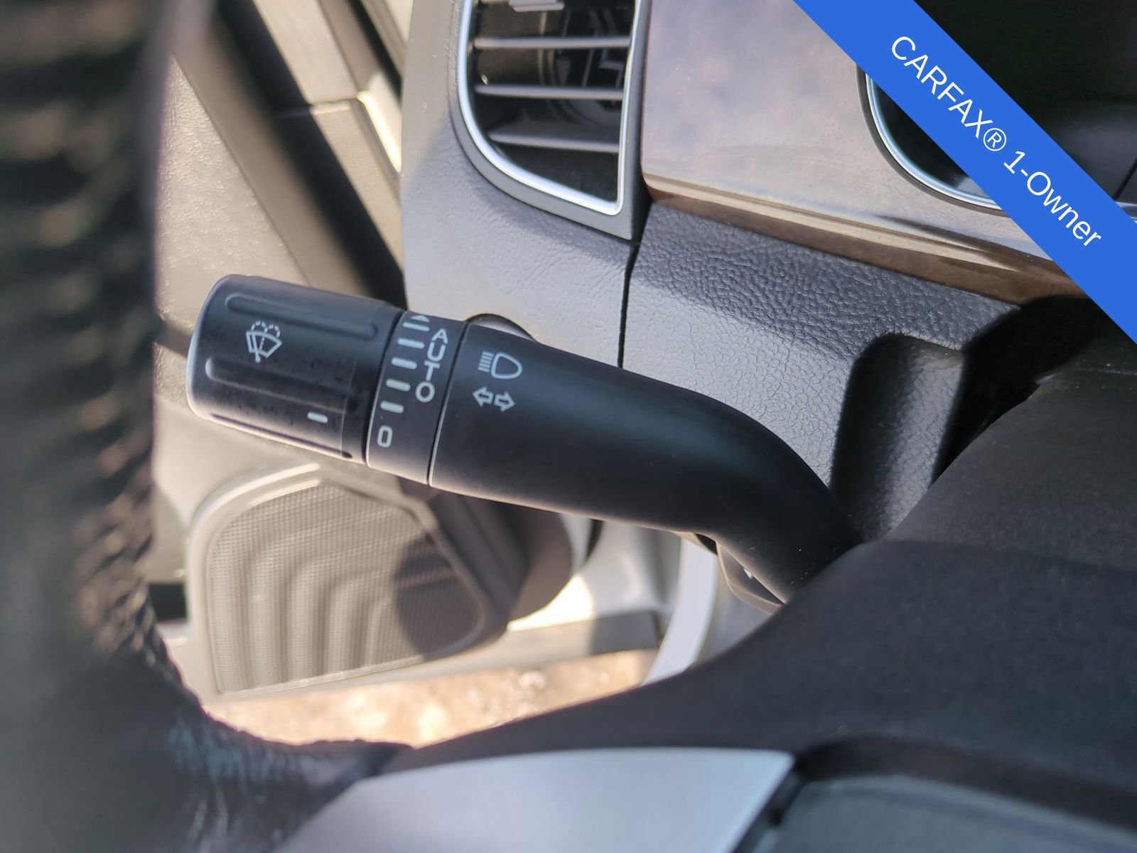 Used 2018 Ford Taurus Limited w/ Driver Assist Package image 33