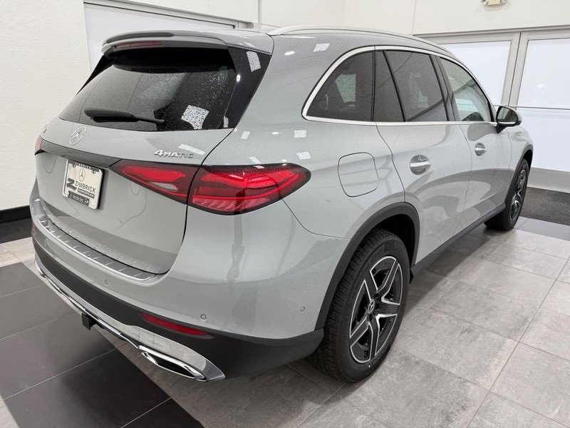 New 2026 Mercedes-Benz GLC 300 4MATIC image 2