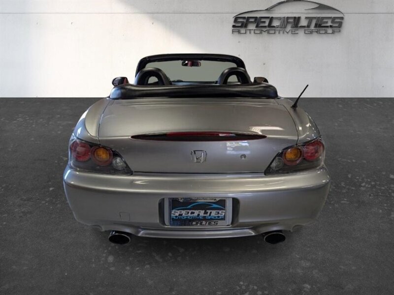 Used 2005 Honda S2000 image 9