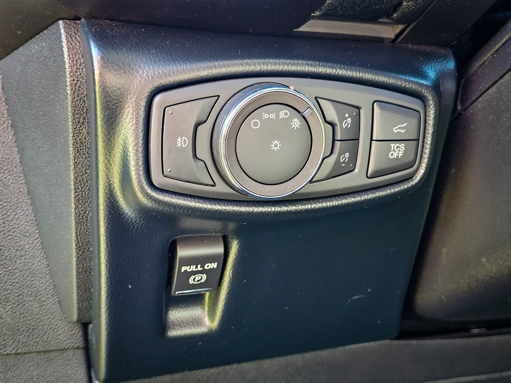 Used 2019 Lincoln Nautilus Select AWD/4WD image 15