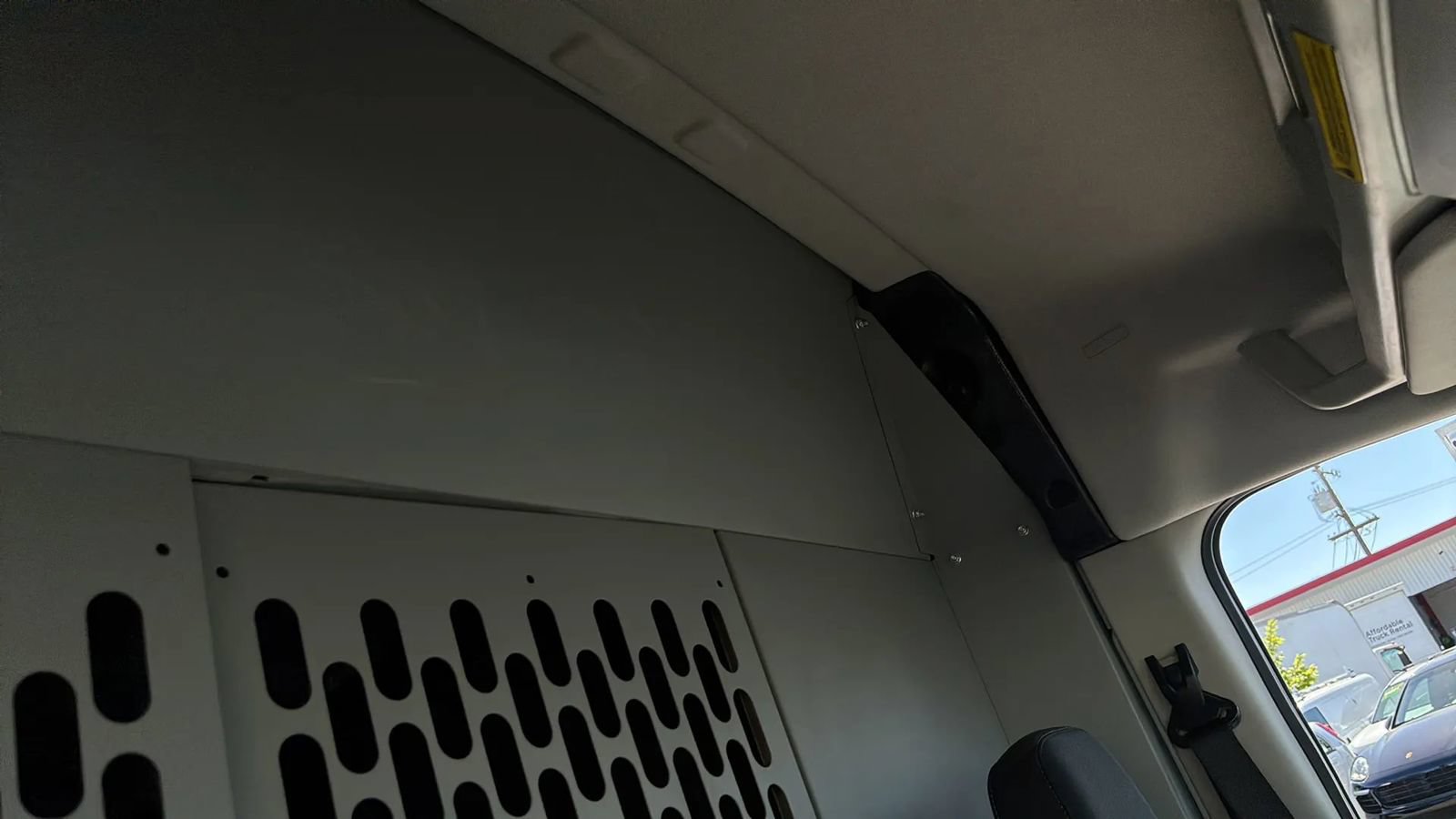 Used 2020 Ford Transit 250 Medium Roof RWD image 18