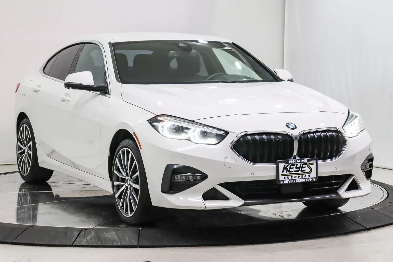 Used 2021 BMW 228i Gran Coupe FWD image 3