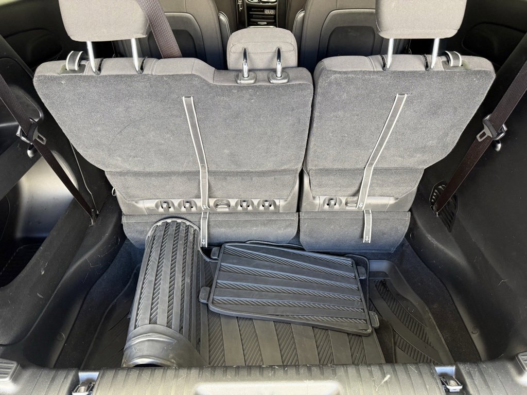 Used 2023 Chrysler Pacifica Touring image 57