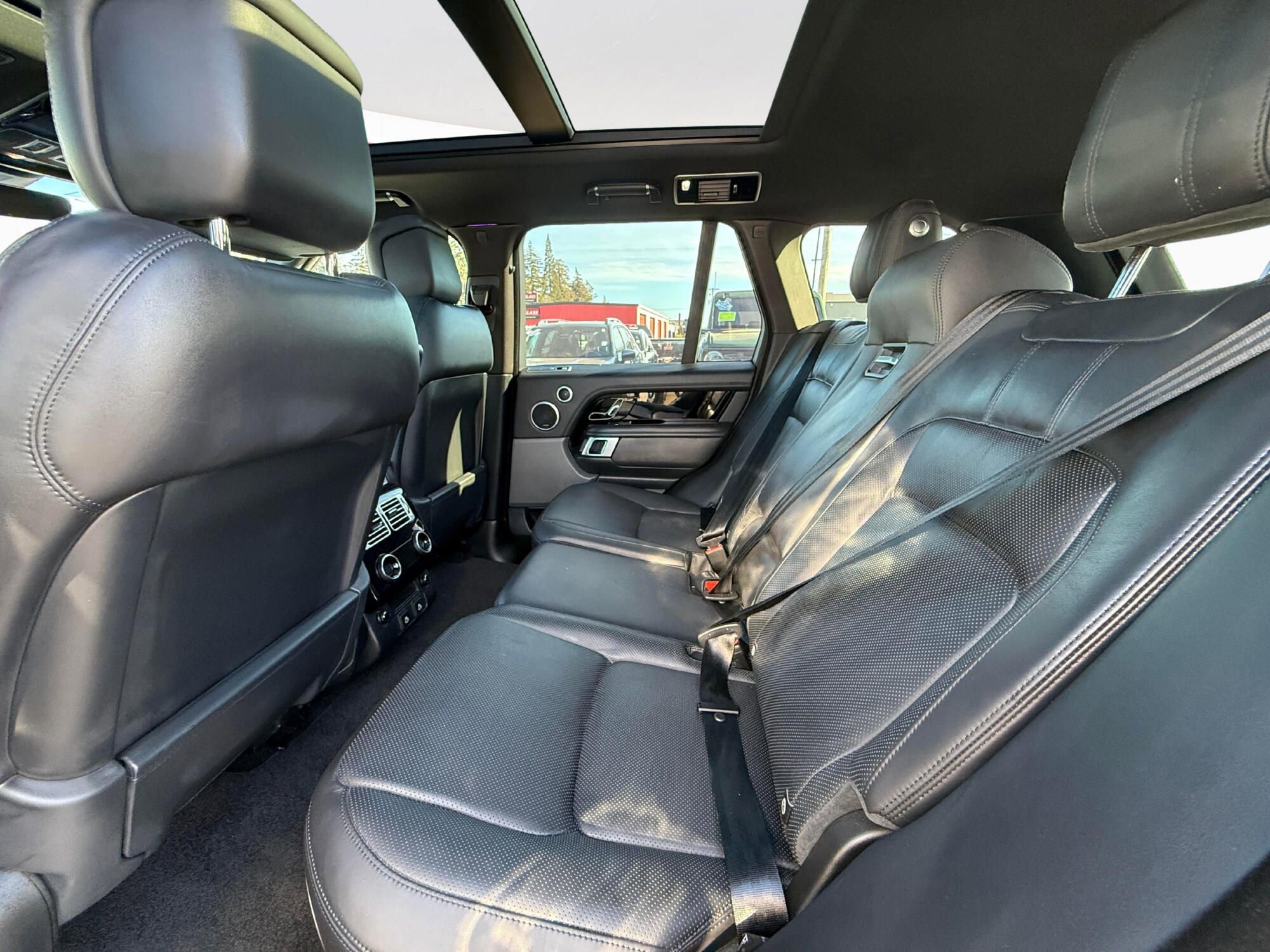 Used 2021 Land Rover Range Rover Westminster Edition AWD/4WD image 8