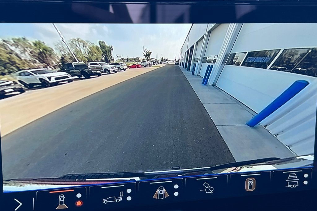 New 2026 GMC Sierra 2500 AT4 image 16