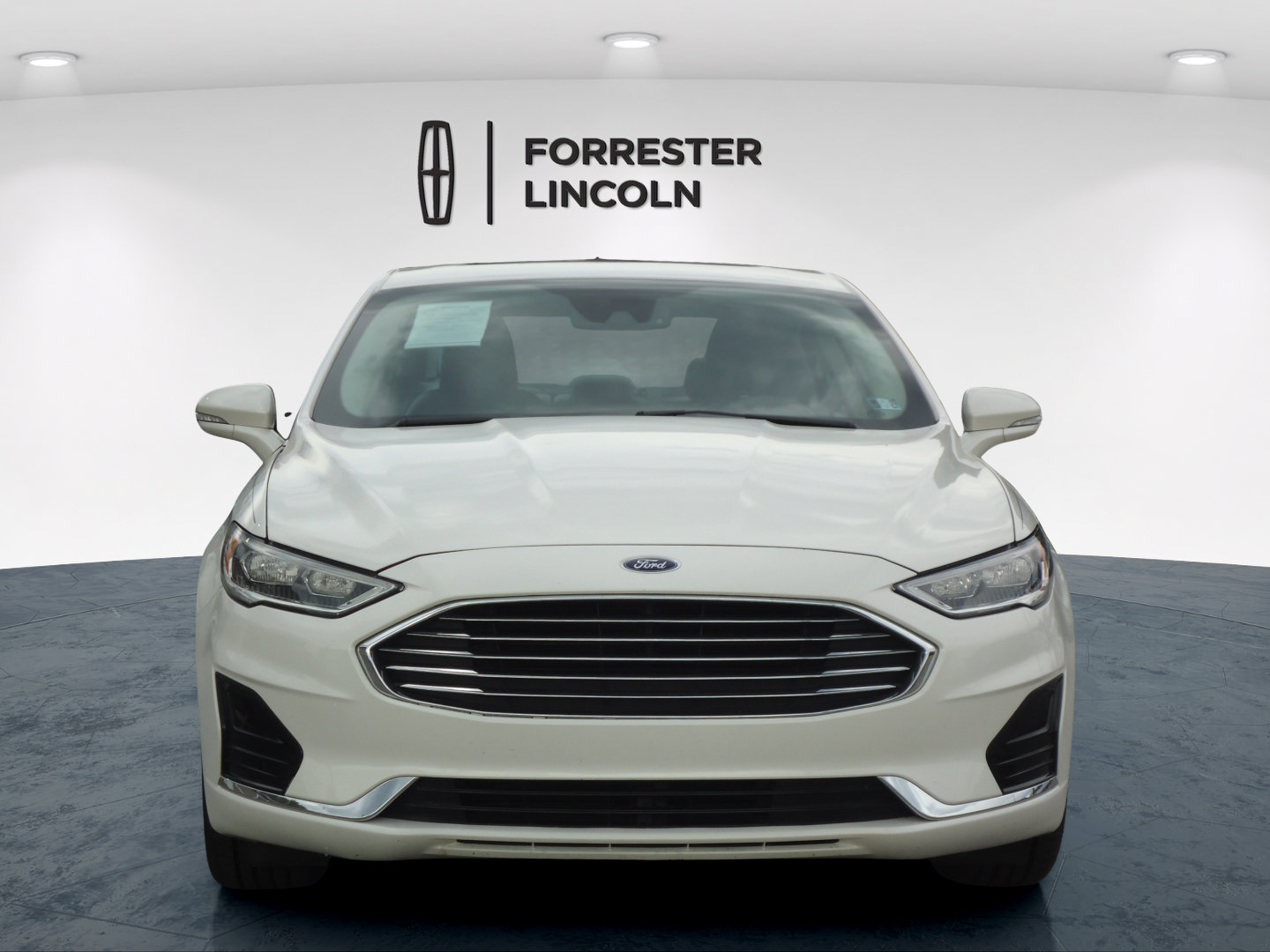 Used 2020 Ford Fusion SEL FWD image 8
