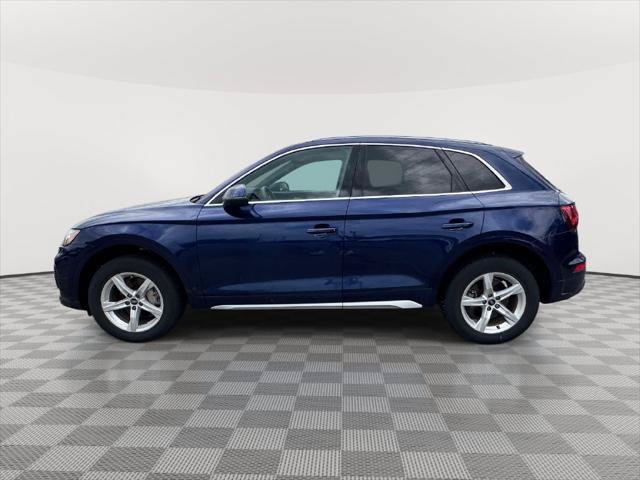Used 2023 Audi Q5 2.0T Premium w/ Convenience Package AWD/4WD image 4
