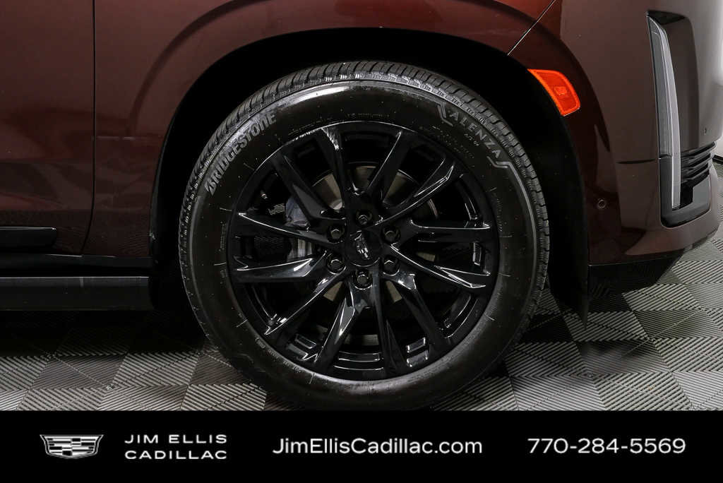 Used 2023 Cadillac Escalade Sport Platinum w/ LPO, ONYX Package image 41