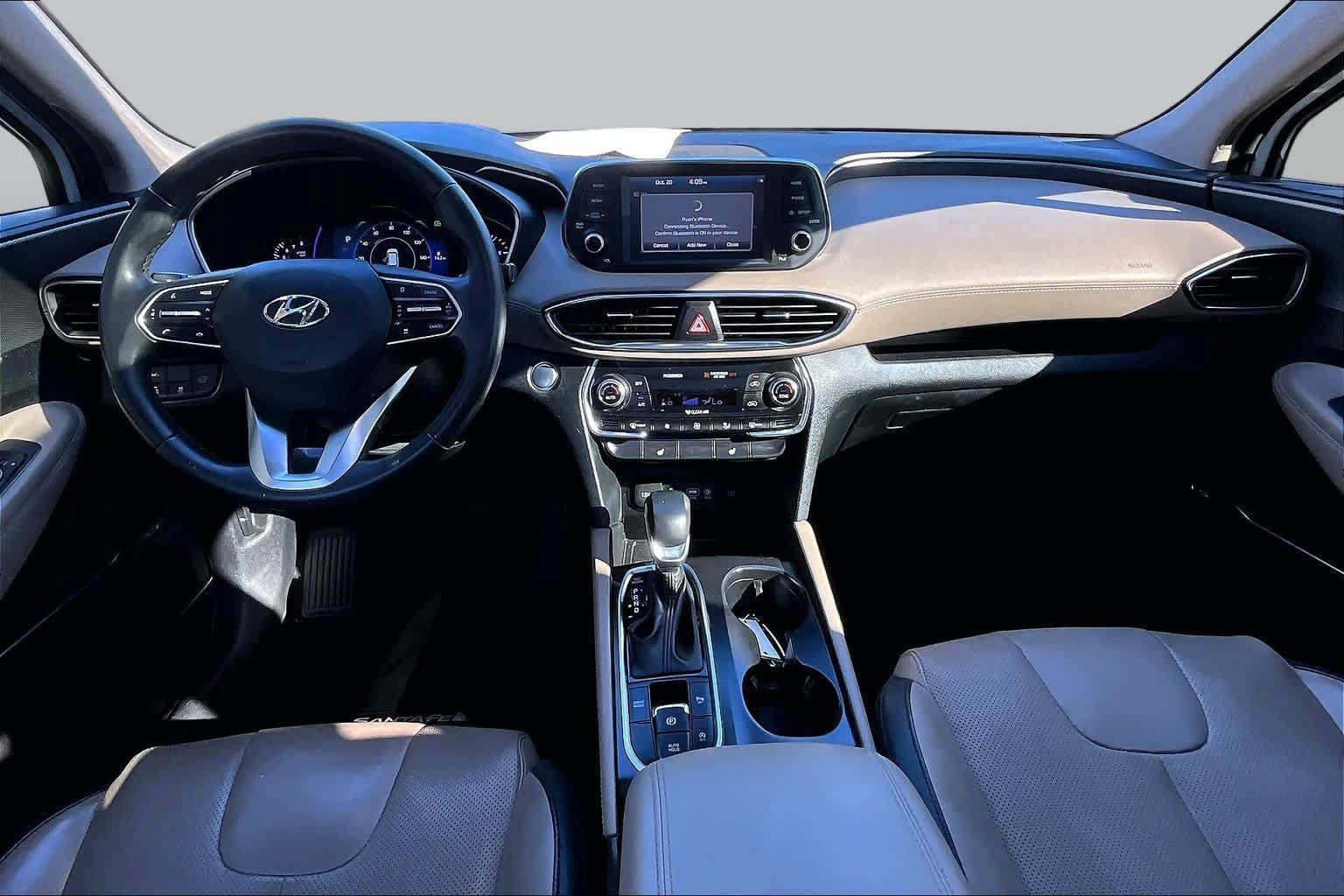 Used 2020 Hyundai Santa Fe SEL w/ Cargo Package FWD image 16